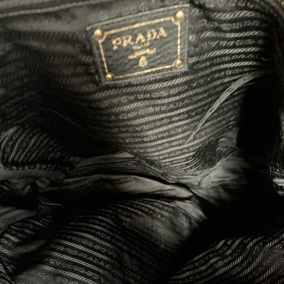 Prada bag - Picture 5 of 8